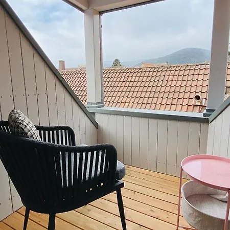 Vintner Apartment